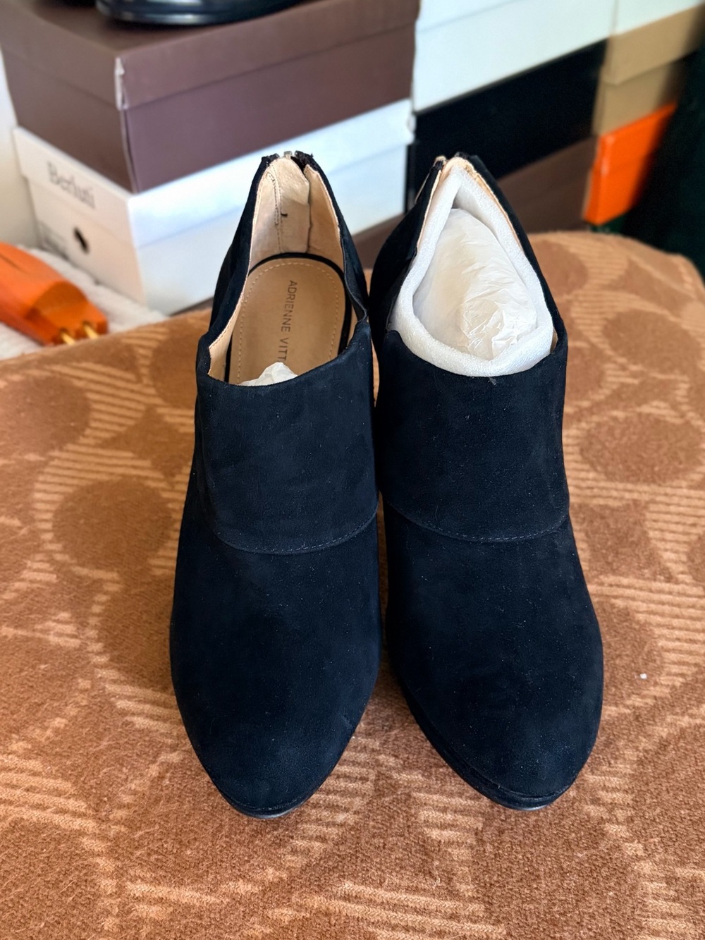 *New* Adrienne Vittadini Pacso Black Suede Platform Ankle Bootie - Picture 2 of 6